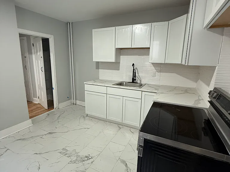 672 N Union St — Photo 14