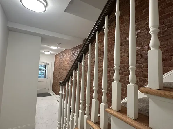 207 Court Street image 15 of 15