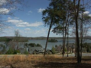 132 Printers Ln #105, New London, NC 28127