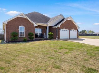 105 Isabella Ct, Killen, AL 35645