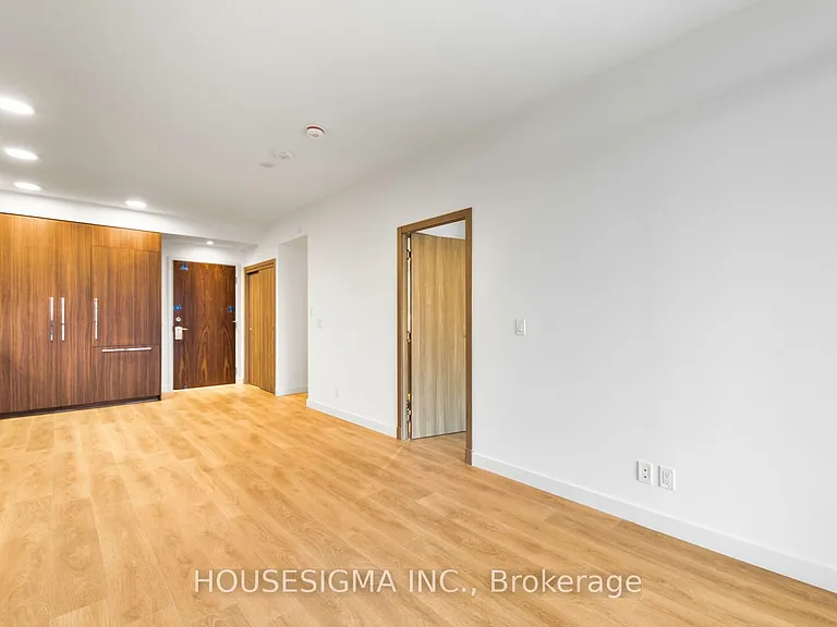 27 McMahon Dr #3306 — Photo 12