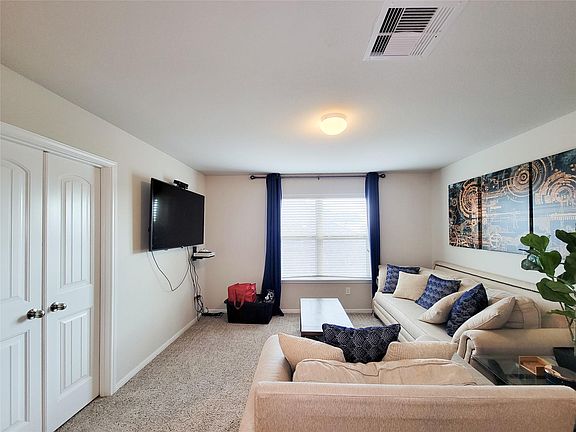 5th image of 8003 Ecru Ln