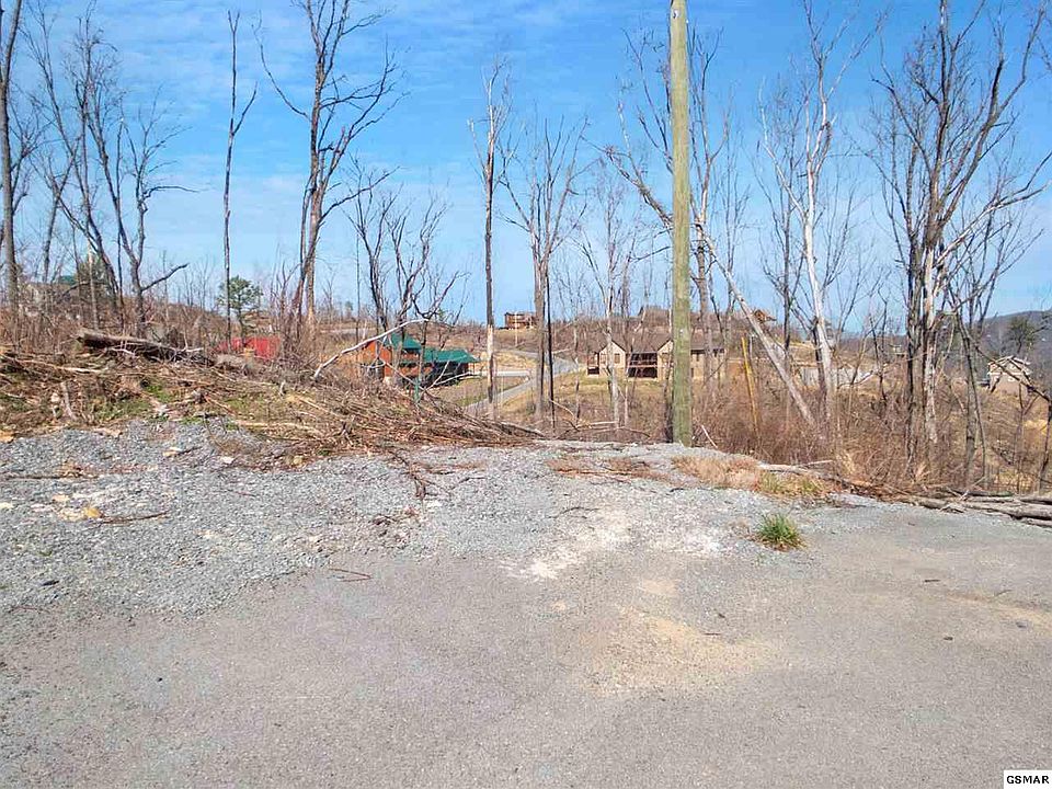1st image of 641 Sunset Ln