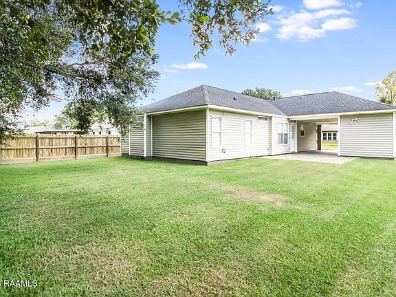 2nd image of 209 Morningside Dr