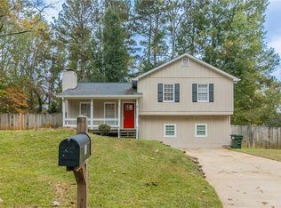 61 Hardy Cir, Dallas, GA 30157