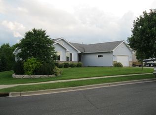 6926 Valiant Dr, Windsor, WI 53598