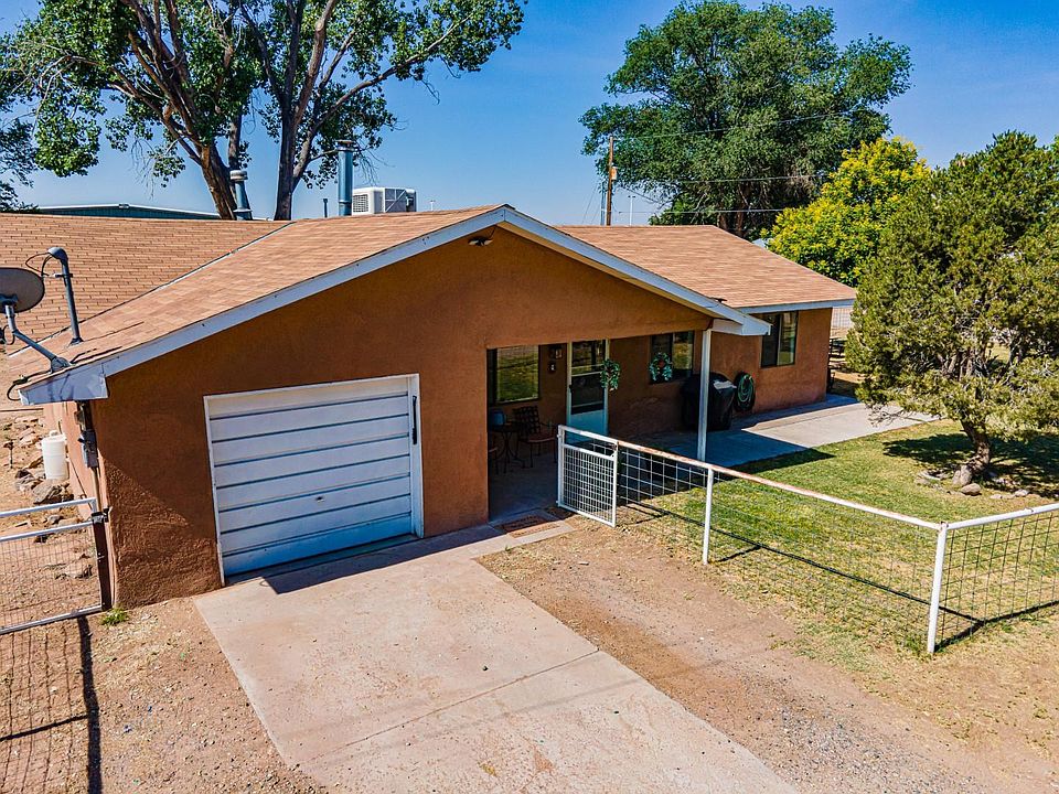 1st image of 9 Albert Ln #A