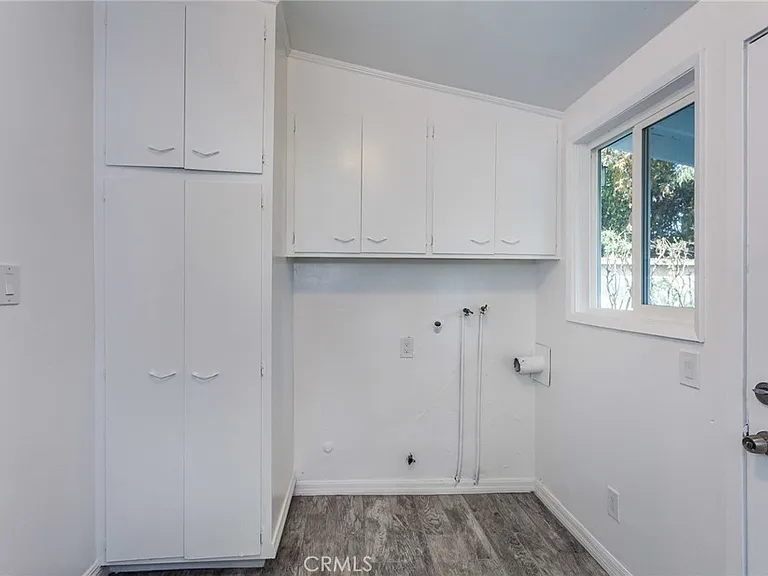 16231 Moorpark St — Photo 23
