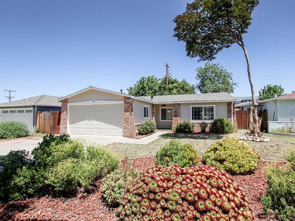 1st image of 3208 Franela Dr