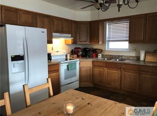 170 Garfield Ave, Colonia, NJ 07067