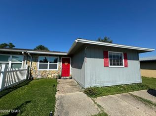 2538 Johnson Dr, Lynn Haven, FL 32444
