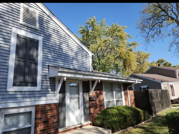1921 Whitingham Ln, Hoffman Estates, IL 60169