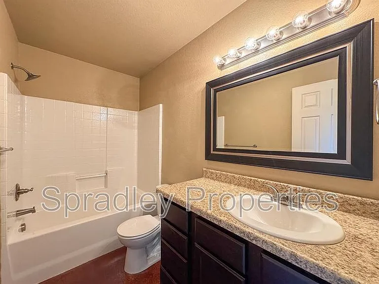 1528 Chance Ct — Photo 8