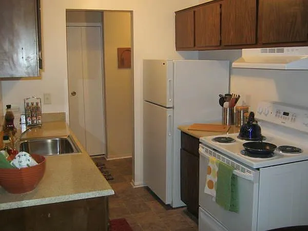 Hidden Trail Apartments — Photo 11