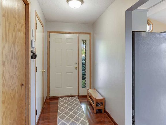 4th image of 416 Interlachen Ln