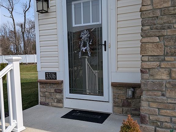 2nd image of 3306 Jackson Park Dr NW