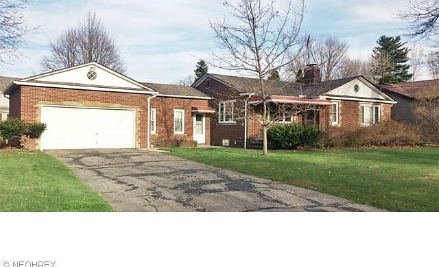 1st image of 129 Forest Hill Dr
