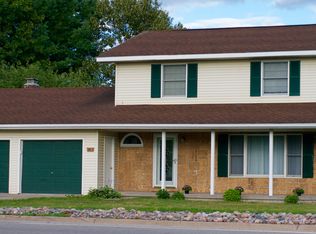 403 Mission Rd, Sault Sainte Marie, MI 49783