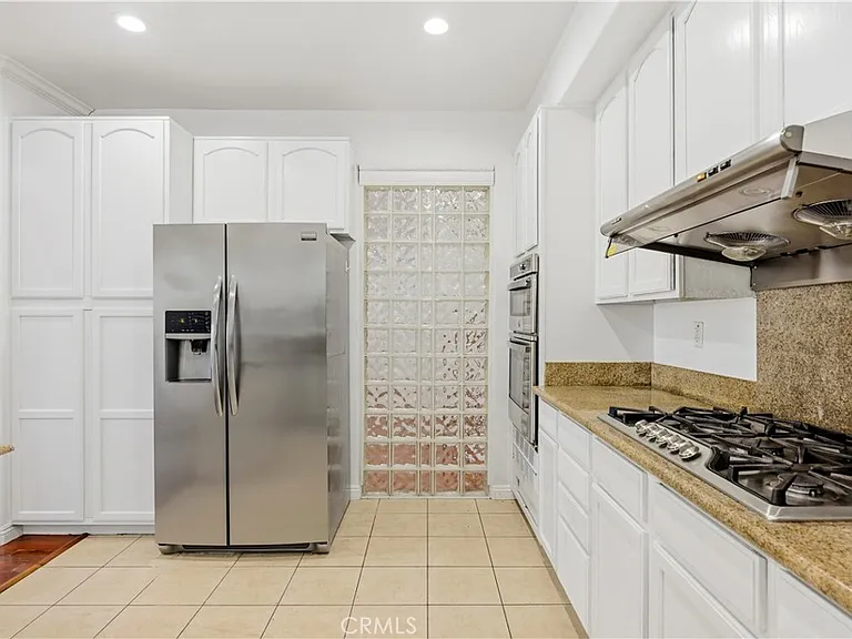 19115 Breckelle St — Photo 8