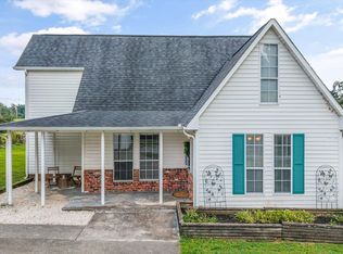 3318 Wildwood Rd, Maryville, TN 37804
