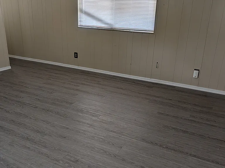 2130 E Devlin Ave — Photo 9
