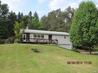 2605 Hemlock St, Palmerton, PA 18071