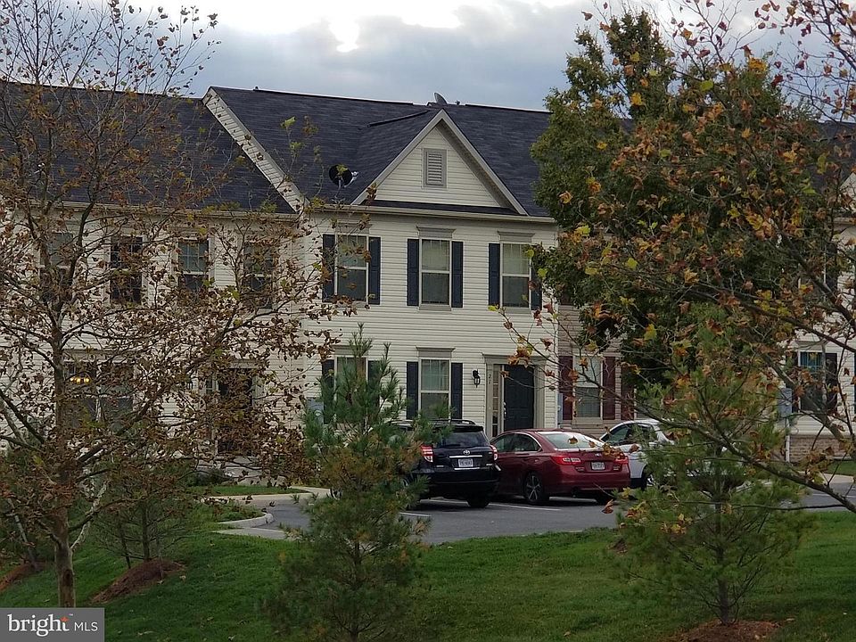 2nd image of 21 Spoon Sq