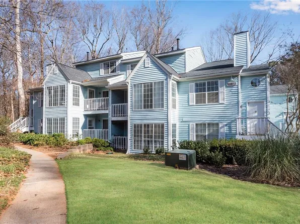 720 Glenleaf Dr, Peachtree Corners, GA 30092
