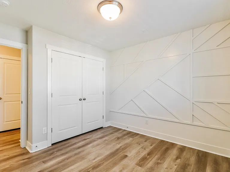 4711 S West Park Dr — Photo 13