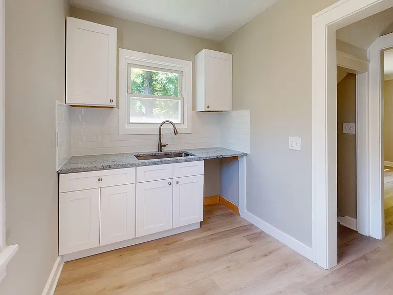 4528 Rainbow Rd — Photo 63