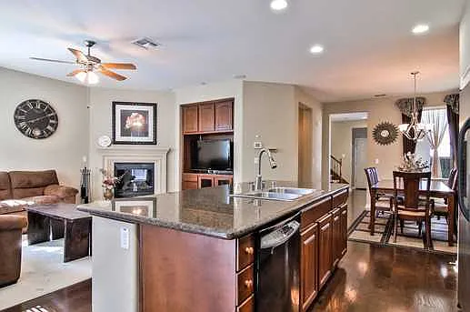 1796 Mammoth Way — Photo 9