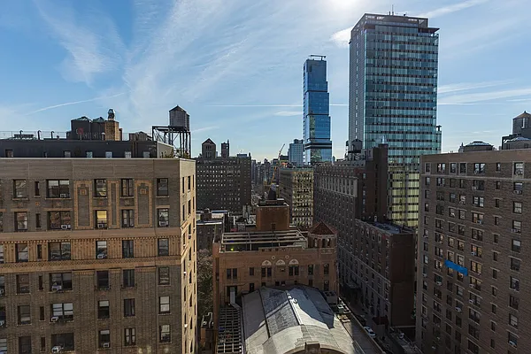 Sold by Rachel Realty | media 23