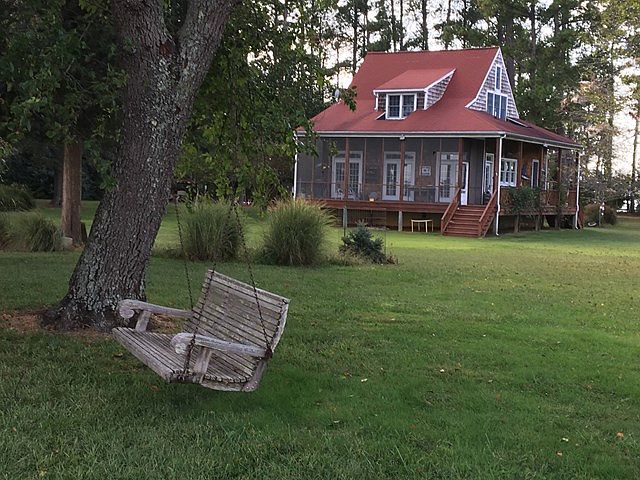 1st image of 758 Creekwater Dr