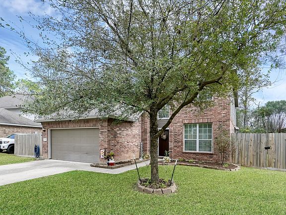 2nd image of 84 Palos Verde