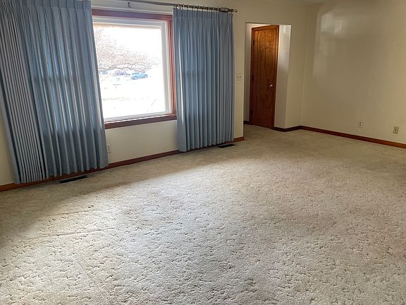 4th image of 1805 Prospect Ave