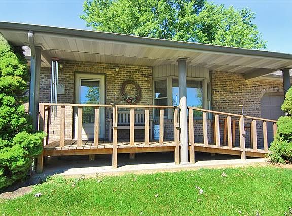 5th image of 236 Woodview Ln