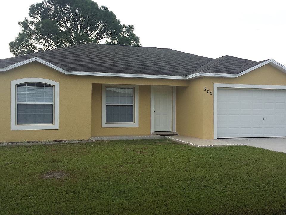 2nd image of 209 Cranbrook Dr