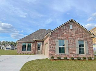 449 Rue Des Affaires, Houma, LA 70364