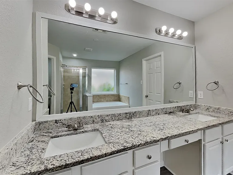 6431 Hardwood Dale Way Dr — Photo 10