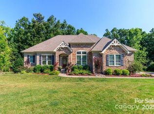 4012 Crismark Dr, Indian Trail, NC 28079