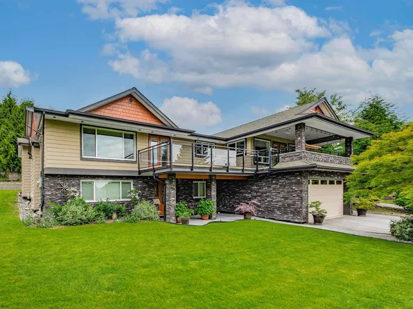 3072 Lazy A St, Coquitlam, BC V3C 3N9