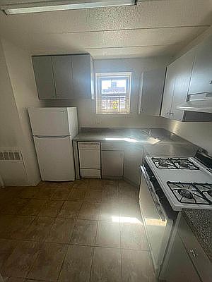 4th image of 140-80 34th Ave #4