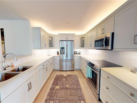 5th image of 105 Wilderness Dr APT 208