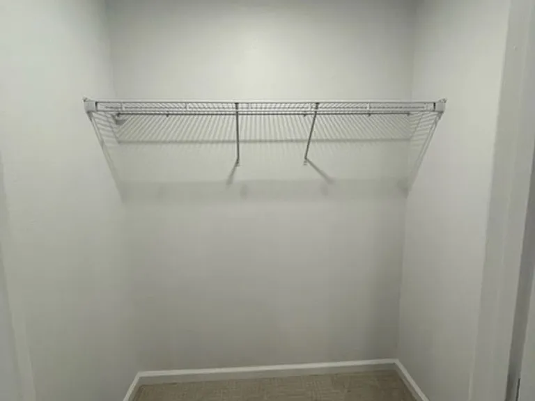 433 James Dr — Photo 14
