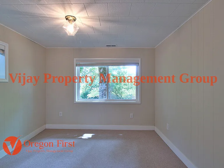 12274 NW Coleman Dr — Photo 38
