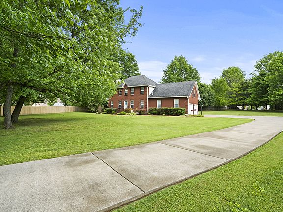 4th image of 311 Orchard Park Dr