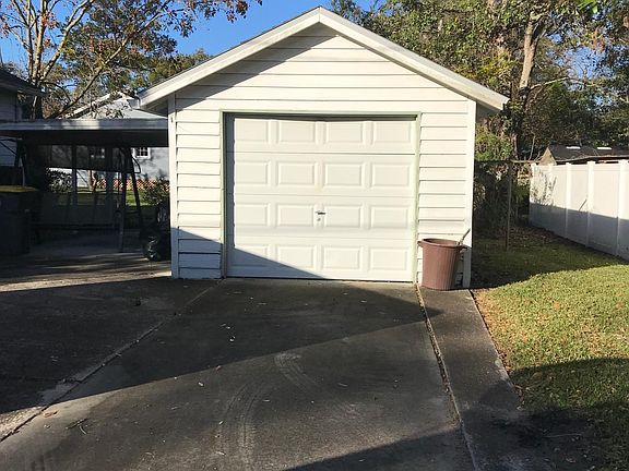 2nd image of 4003 Ernest St