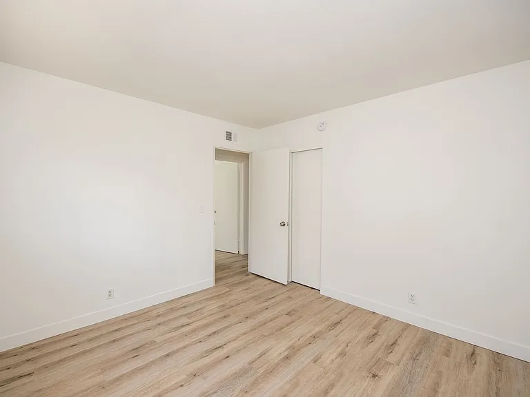3069 Hayes Ave — Photo 23