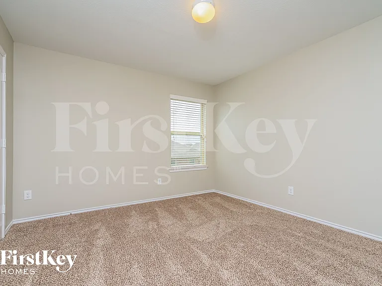 2212 Tombstone Rd — Photo 11