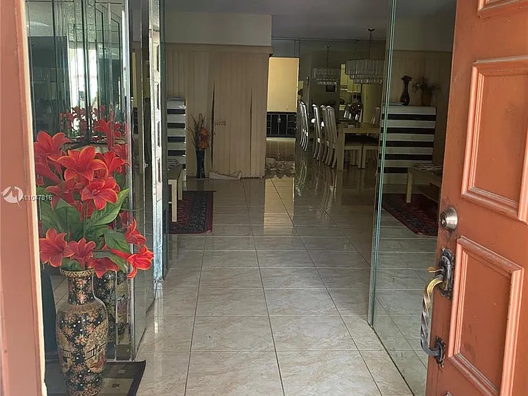 335 Ives Dairy Rd #A33506 — Photo 13